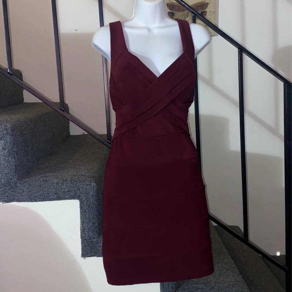 BODYCON DRESS